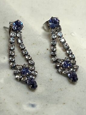 Vintage Clear and Lavender Rhinestone Dangle Earrings